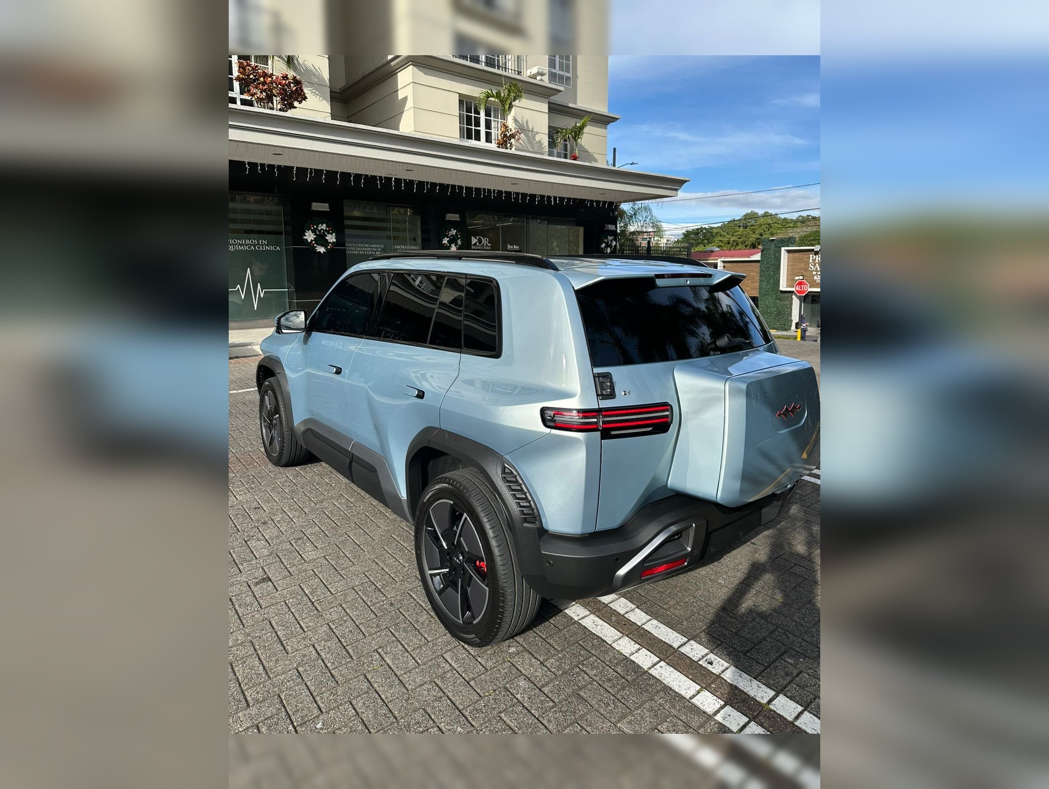 BYD Leopard 3 2025 thumbnail 7